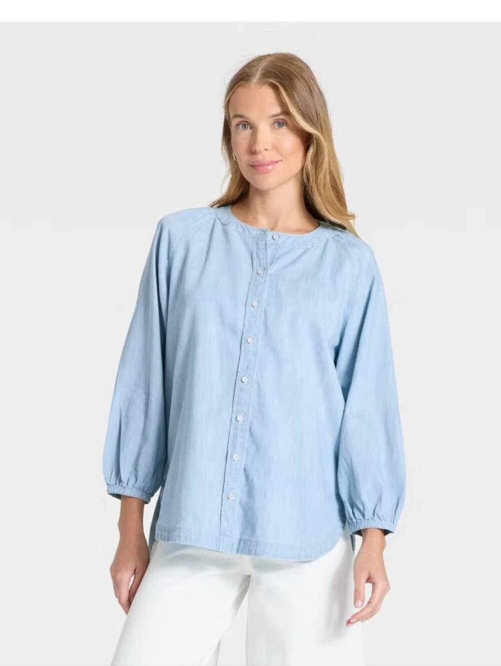 Universal Thread Women's Poet Button-Down Denim Shirt Light Wash Size XS